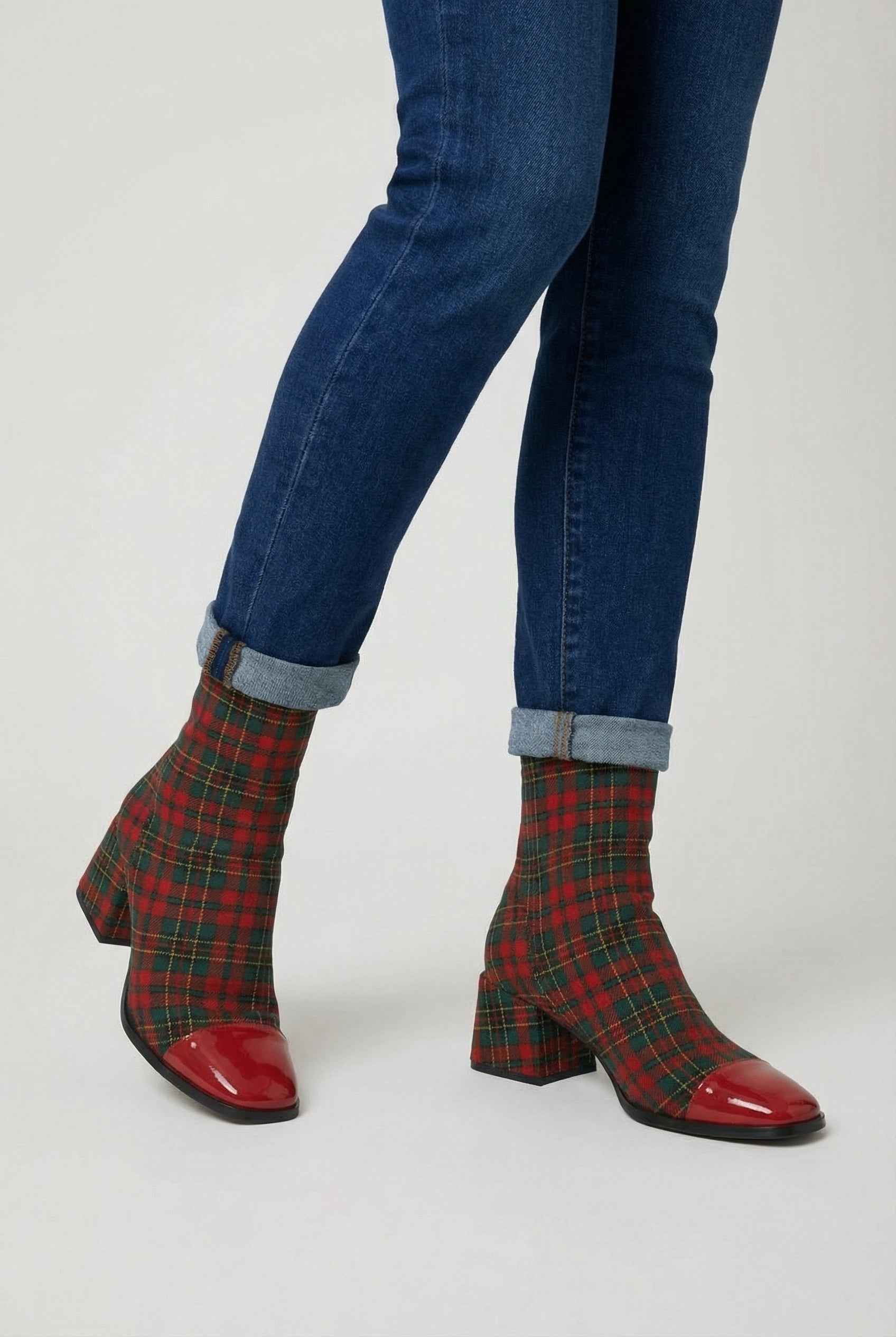 Women's Boots : Vintage Women's Mid-Calf Boots in Red & Green in van Vanda Liamo