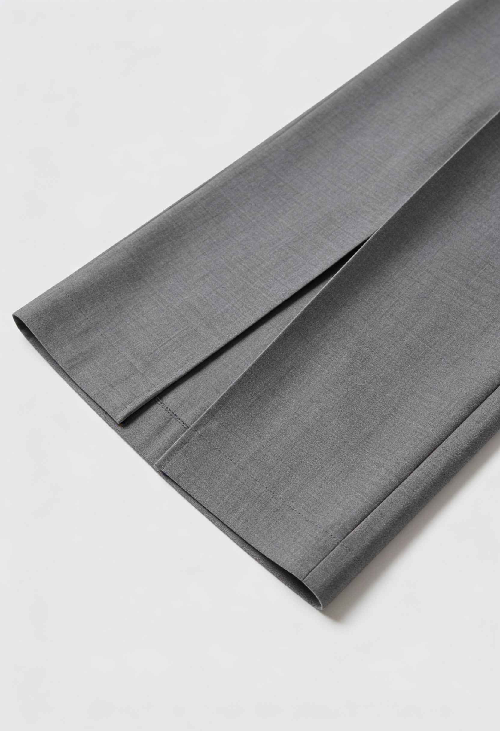Pants : Women's High-Waisted Gray Pleated Pants in van Vanda Liamo