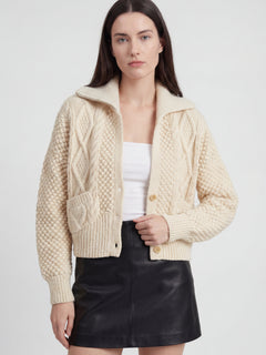 Women's Cropped Knit Cardigan Sweater - Soft & Stylish Short-Sleeve Design