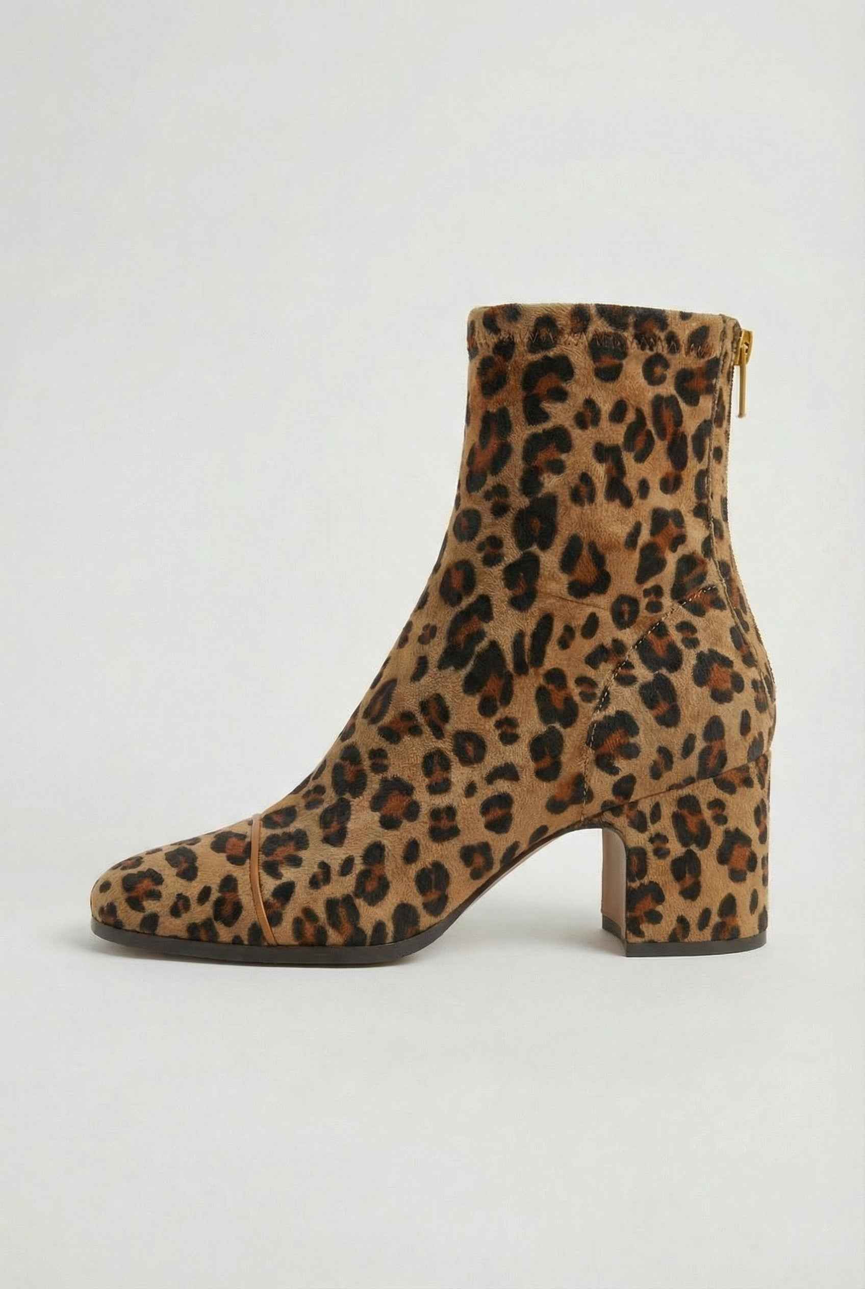Women's Boots : Women's Leopard Print Boots with Retro Heeled Finish in van Vanda Liamo