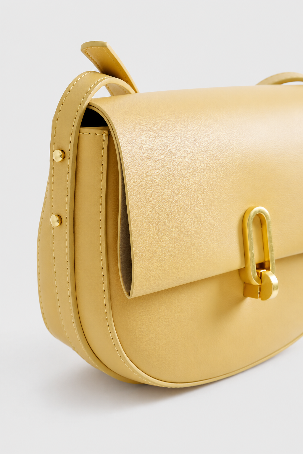 Bags : Mel | Women's saddle bag with a compact design in van Vandaliamo