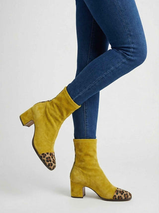 Women's Yellow Mid-Calf Fashion Boots