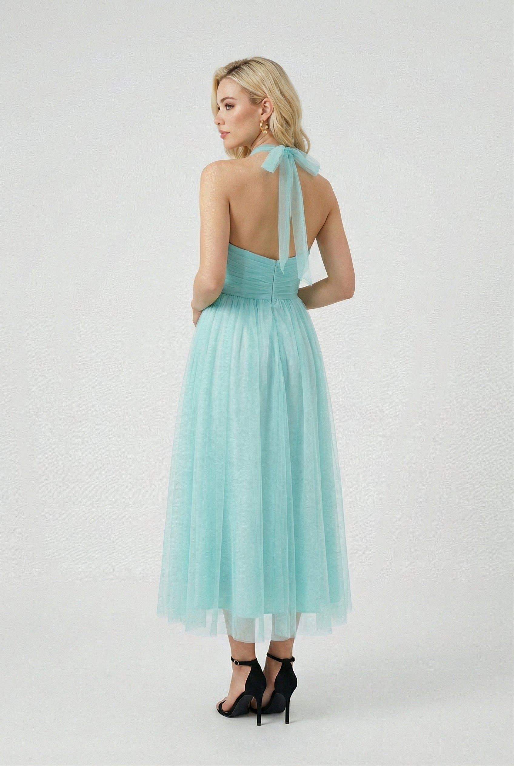 Dresses : Women's Blue Halter Neck Midi Dress in van Vanda Liamo