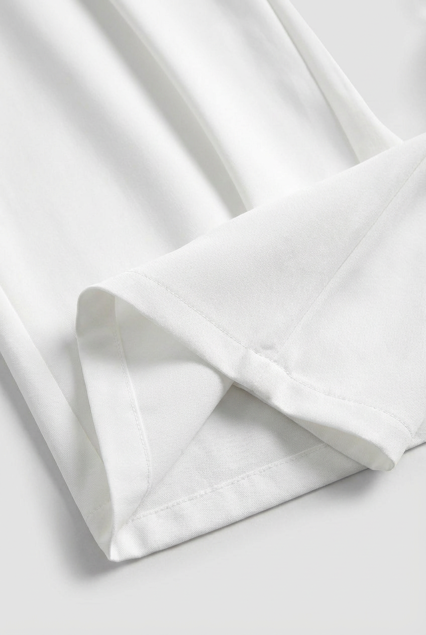 Pants : Women's High-Waisted White Pleated Pants in van Vanda Liamo
