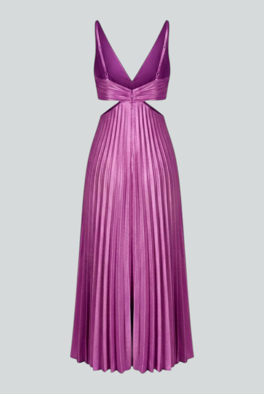 Maxi Dresses : Women’s Luxe Purple Pleated Dress – Graceful Statement for Special Moments in van Vanda Liamo