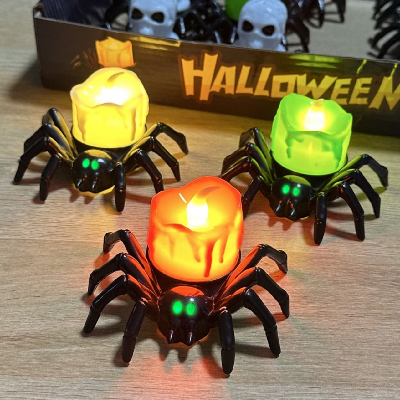 Gifts – Seasonal – Halloween : Spider-Shaped Decorative Halloween Candle Holder in van Vandaliamo