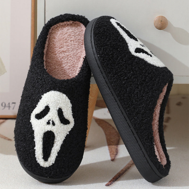 Gifts – Seasonal – Halloween : Skull Design Halloween Plush Slippers in van Vandaliamo