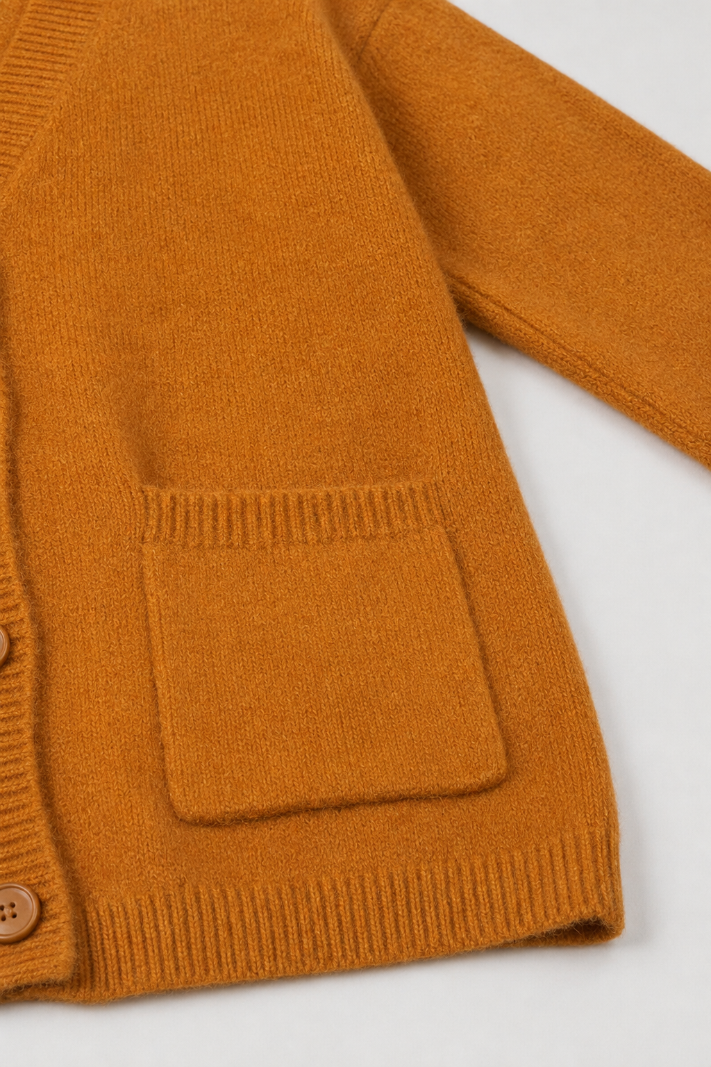 Cardigan : Women's Brown V-Neck Knit Cardigan in van Vanda Liamo