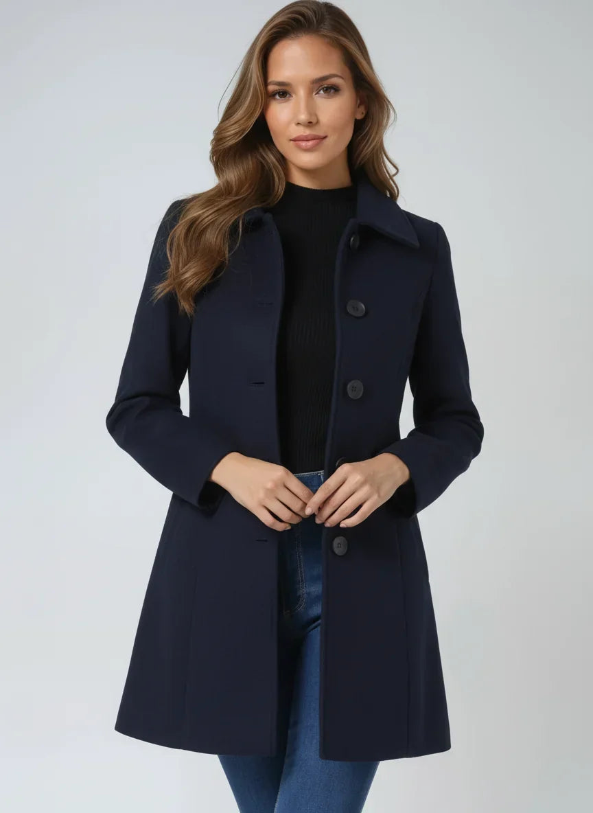 Outerwear : Women's Tailored Coat - Classic Collar with Button Closure in van Vanda Liamo