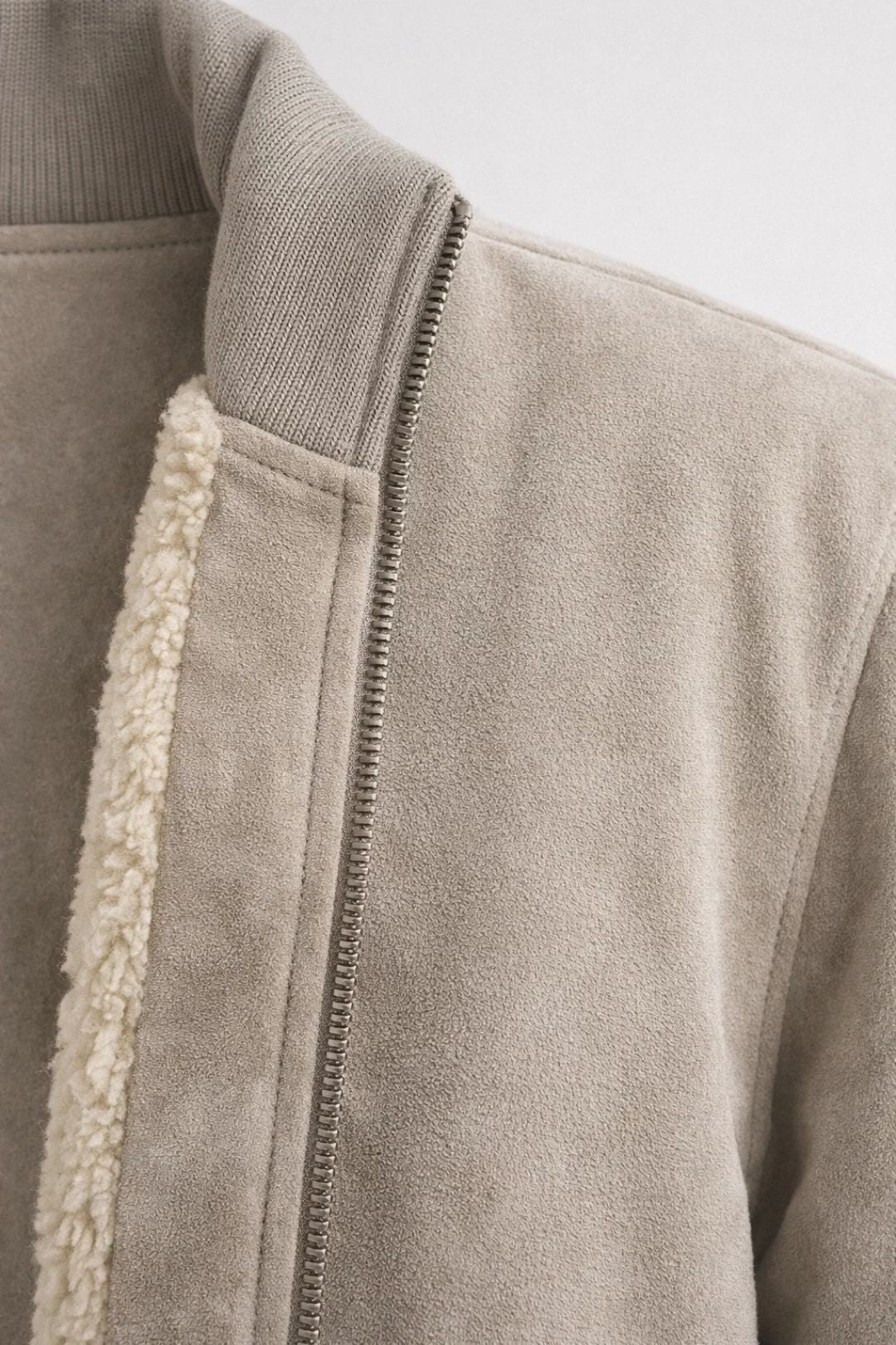 Menswear/Outerwear : Men's Zip Jacket - Rugged Hip-Length Winter Coat in van Vanda Liamo