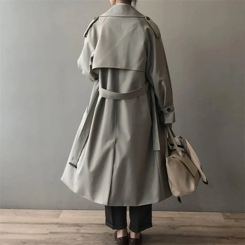 Coat : Women's Long Trench Coat with Lapel Collar in van Vandaliamo