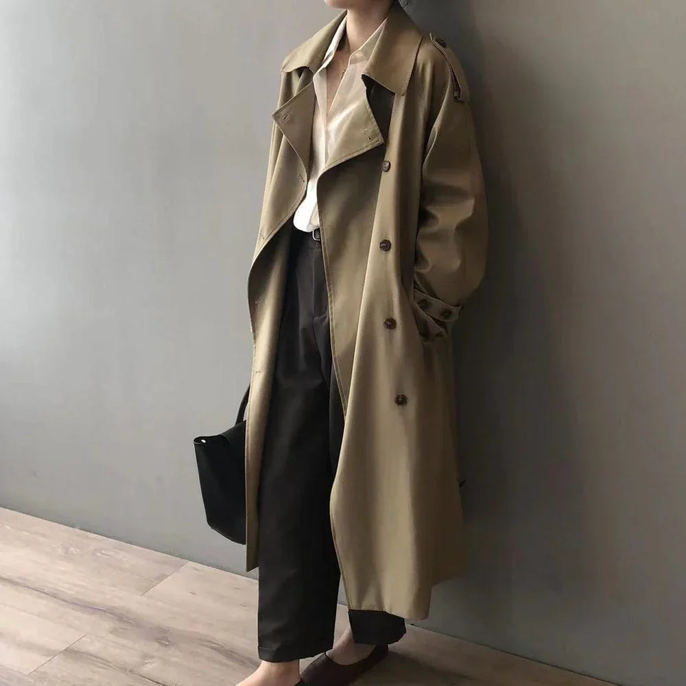 Coat : Women's Long Trench Coat with Lapel Collar in Khaki van Vandaliamo