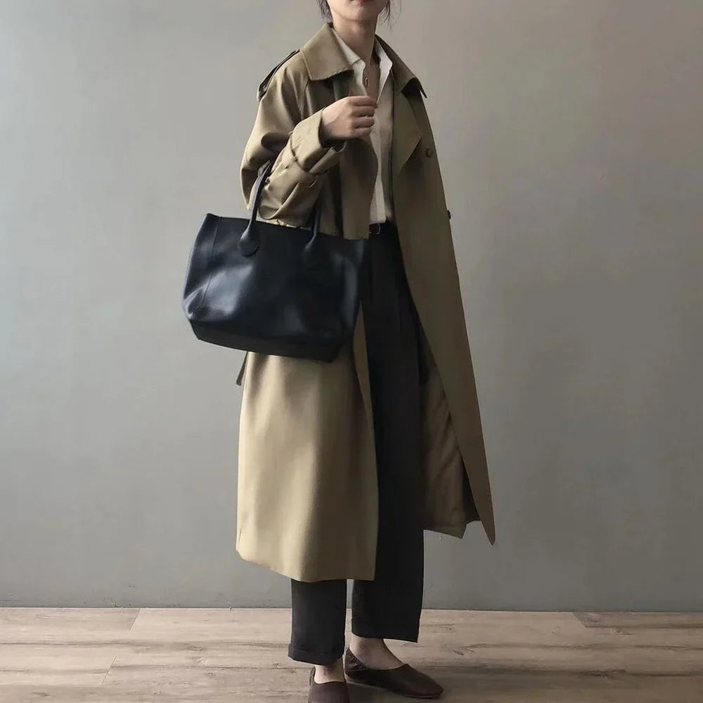 Coat : Women's Long Trench Coat with Lapel Collar in van Vandaliamo