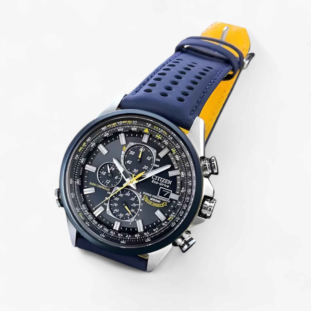 Watch : Men's Chronograph Watch MultiSteel 42mm – Steel Silver, Blue Dial in van Vanda Liamo