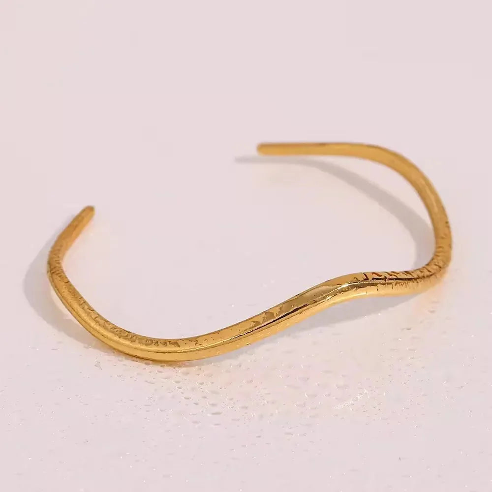Bracelets : Blessie Gold Bangle in van Vandaliamo