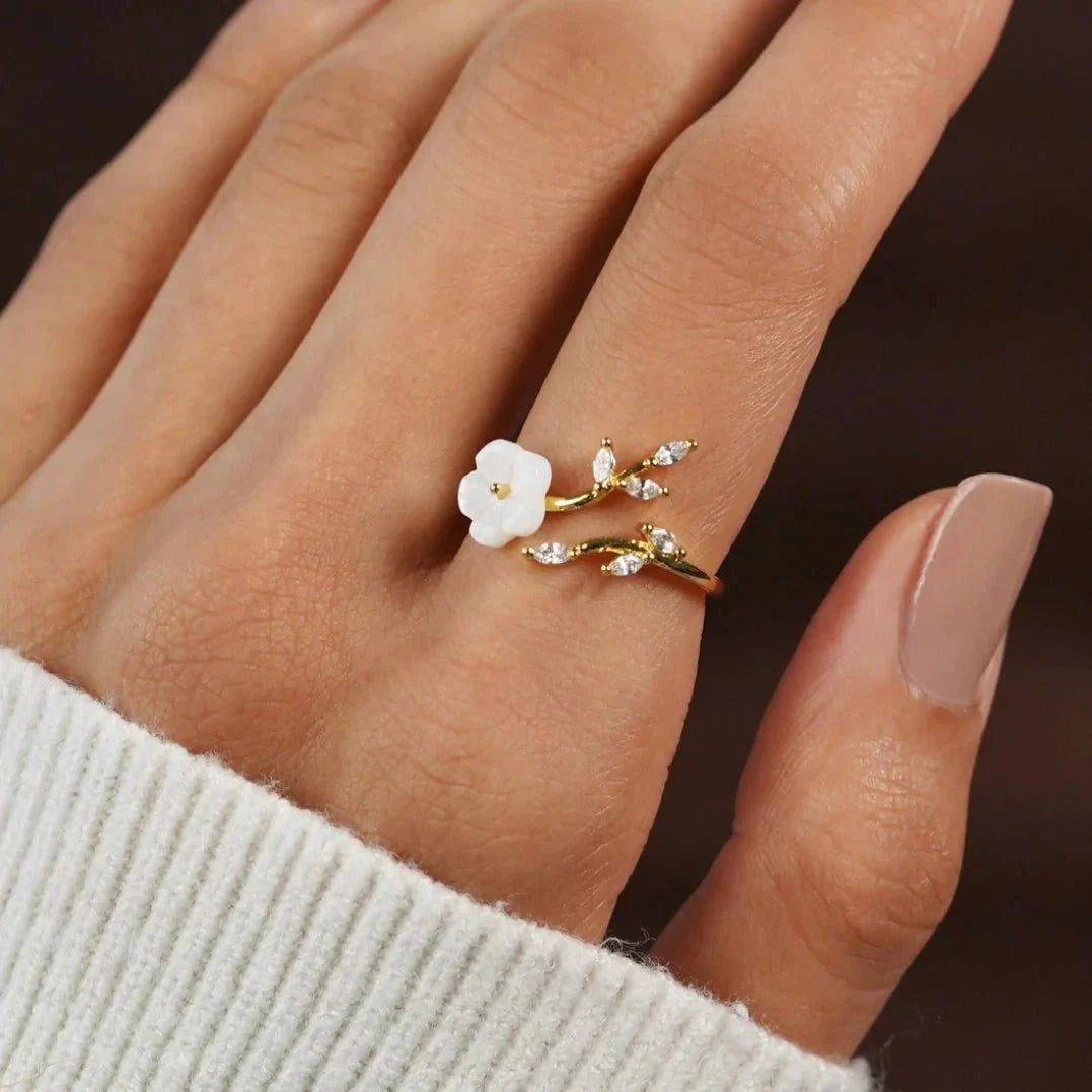 Ring : Blossom Ring in van Vandaliamo