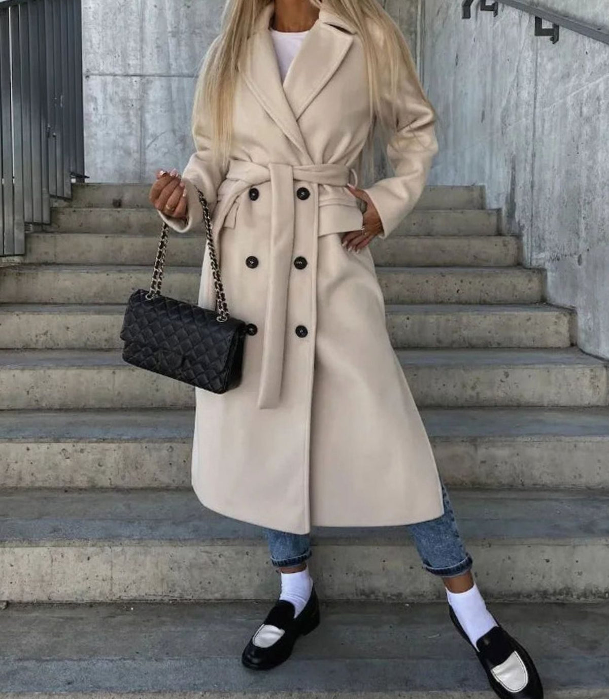 Fashion : Women's Double-Breasted Long Coat with Lapel Collar in van Vanda Liamo
