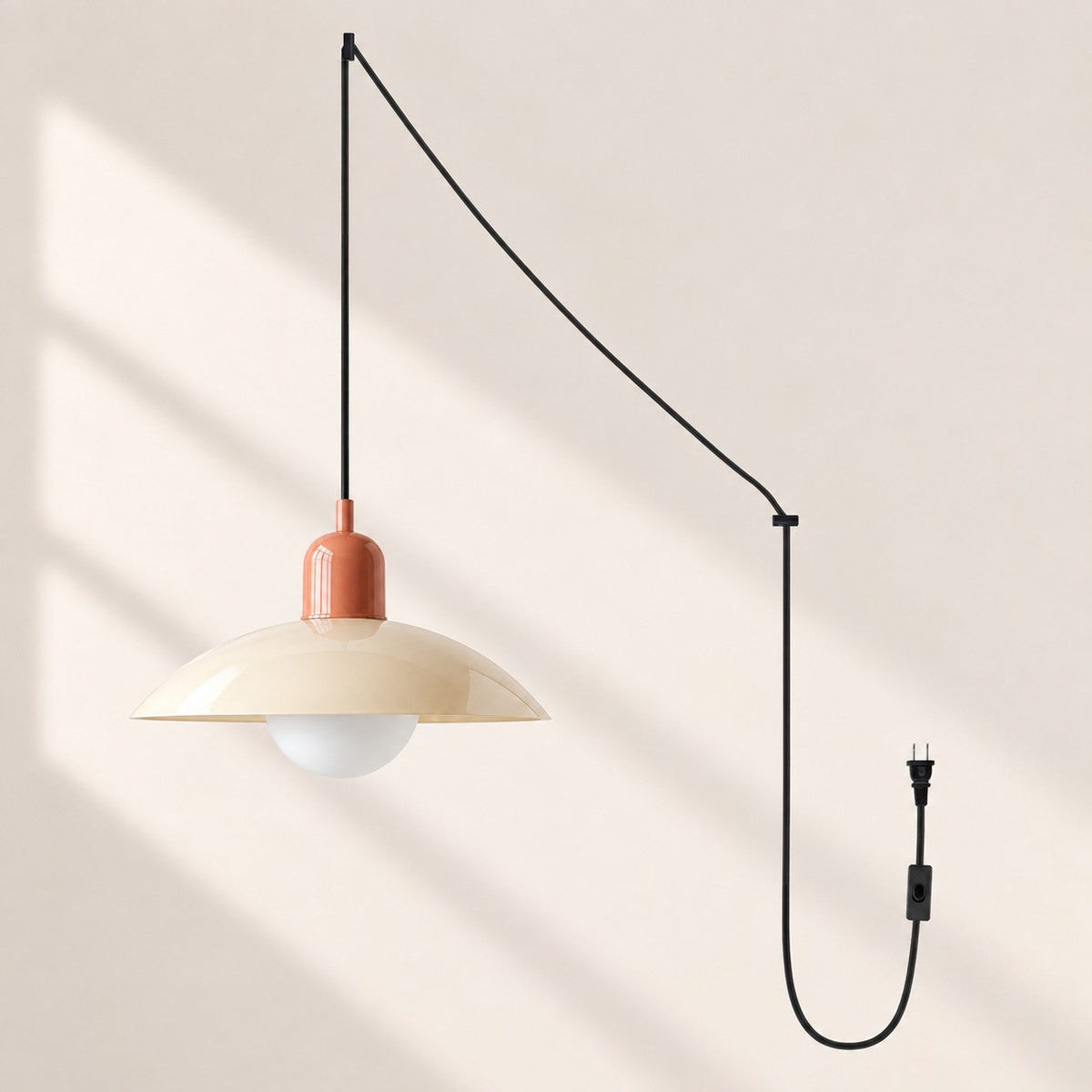 Home Decor : Mid Century Bauhaus Plug-In Pendant Light in Pink van Vandaliamo