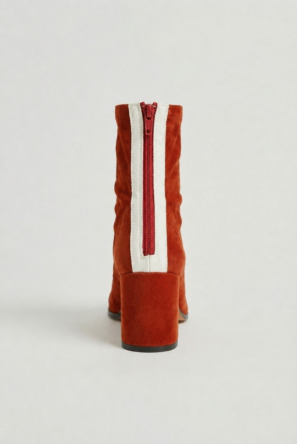 Women's Boots : Women's Red Retro Block Heel Mid-Calf Boots - Vintage Style, Comfortable Fit in van Vanda Liamo