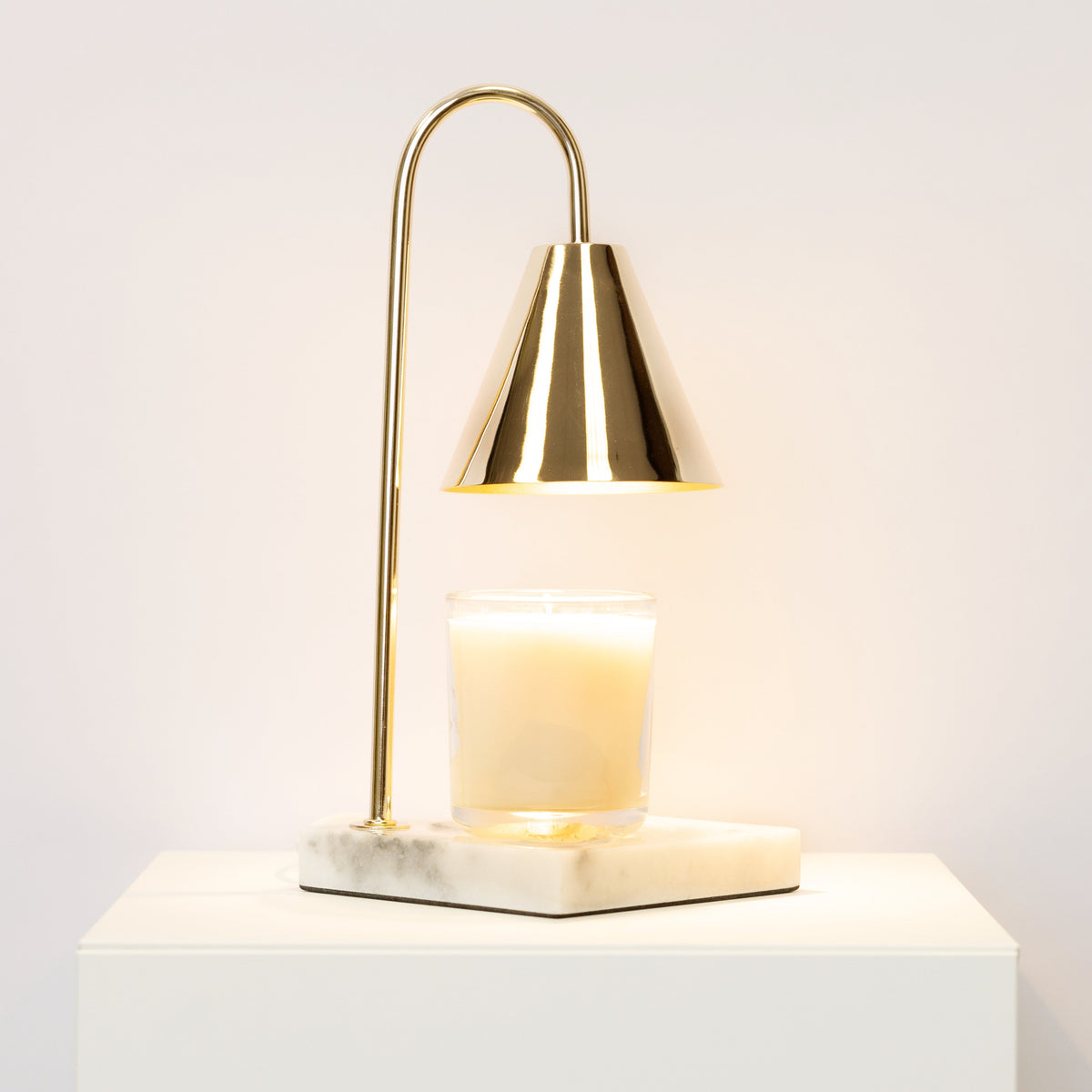 Winter Gadgets : Marble Candle Warmer Lamp - Flameless Wax Melt Lamp with Timer in van Vandaliamo
