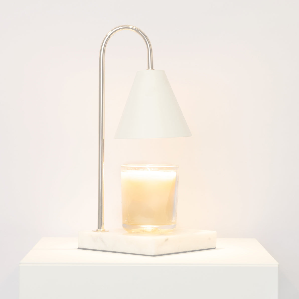 Winter Gadgets : Marble Candle Warmer Lamp - Flameless Wax Melt Lamp with Timer in van Vandaliamo