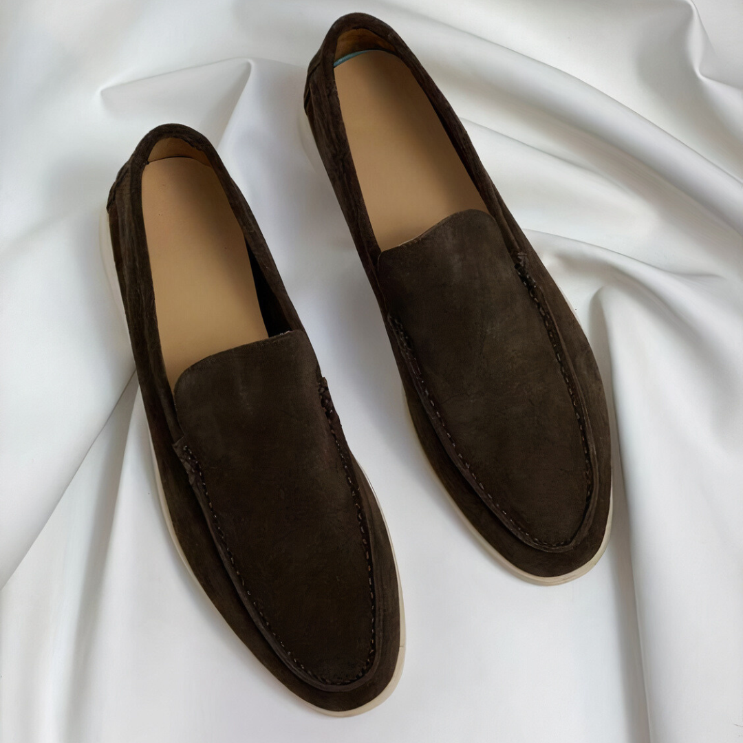 Loafers : Men's Vintage Leather Loafers in Brown van Vanda Liamo