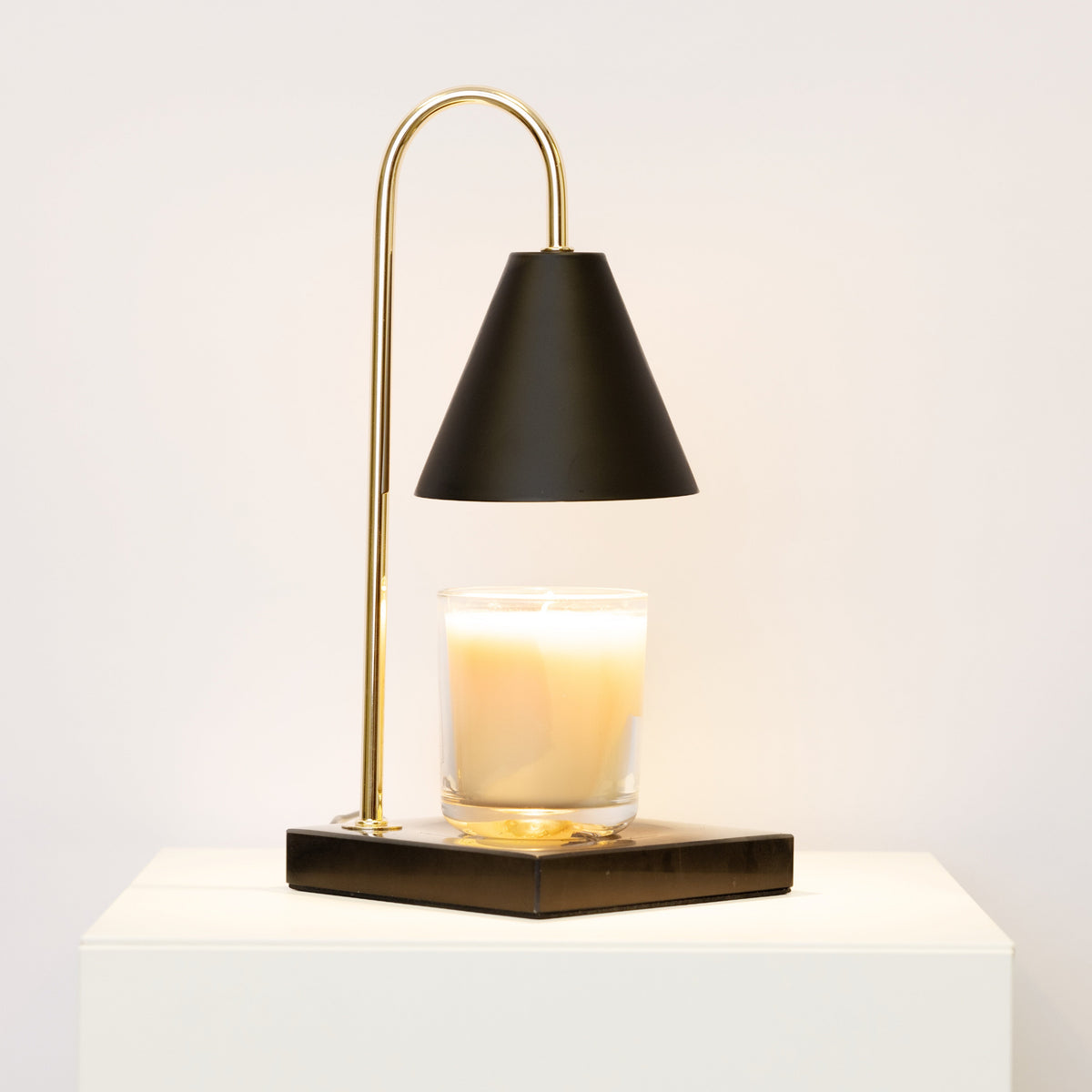 Winter Gadgets : Marble Candle Warmer Lamp - Flameless Wax Melt Lamp with Timer in van Vandaliamo