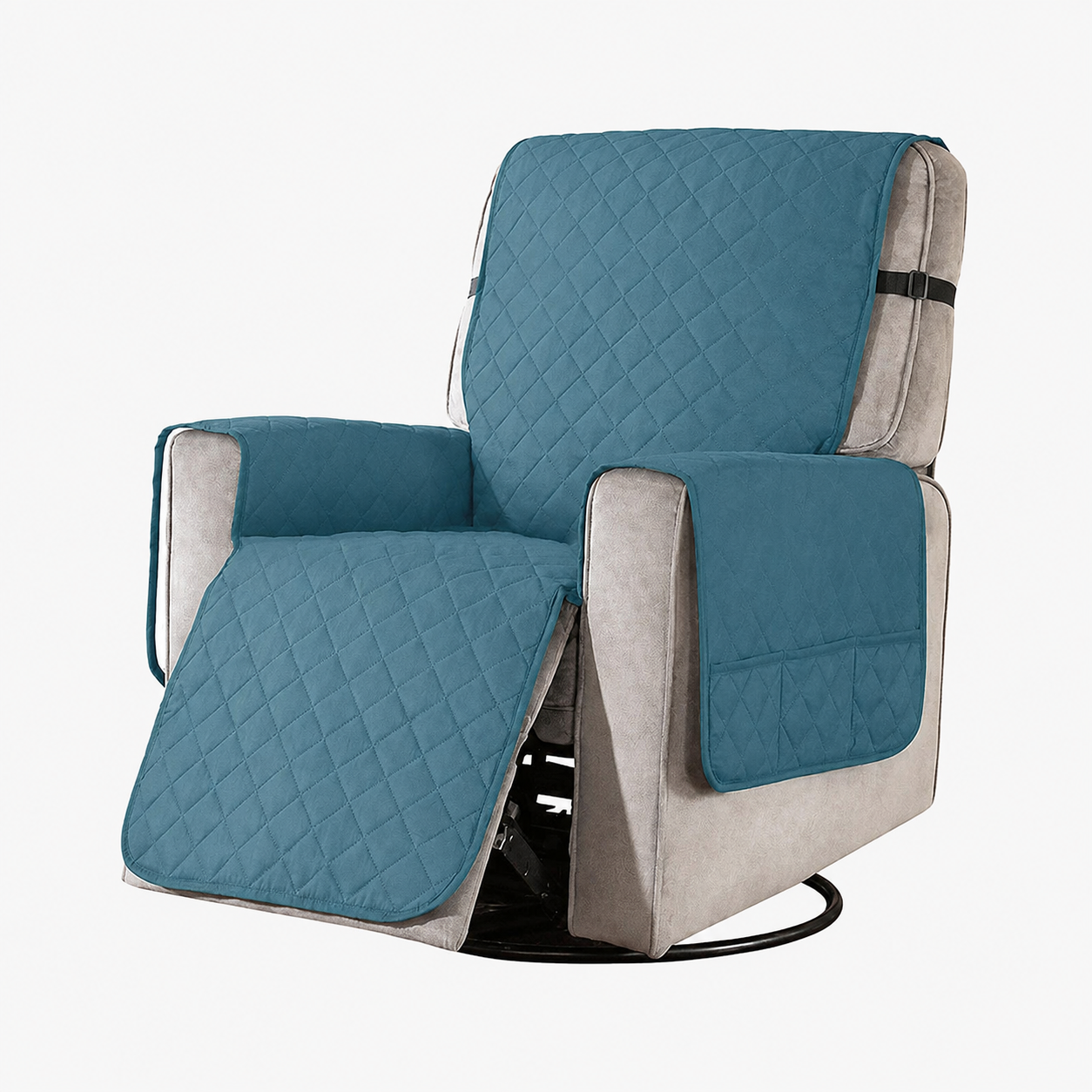 house & garden : Universal Soft Armchair Cover in Blue van Vandaliamo
