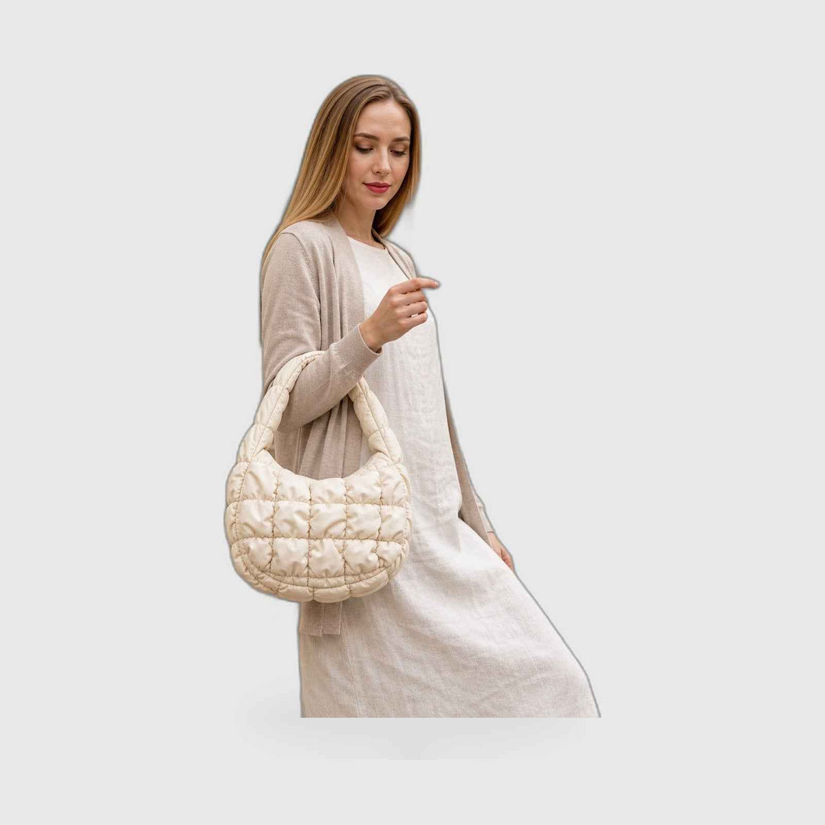 Hobo Bag : Puffy Quilted Hobo Bag – Soft Daily Shoulder Bag in Beige van Vanda Liamo
