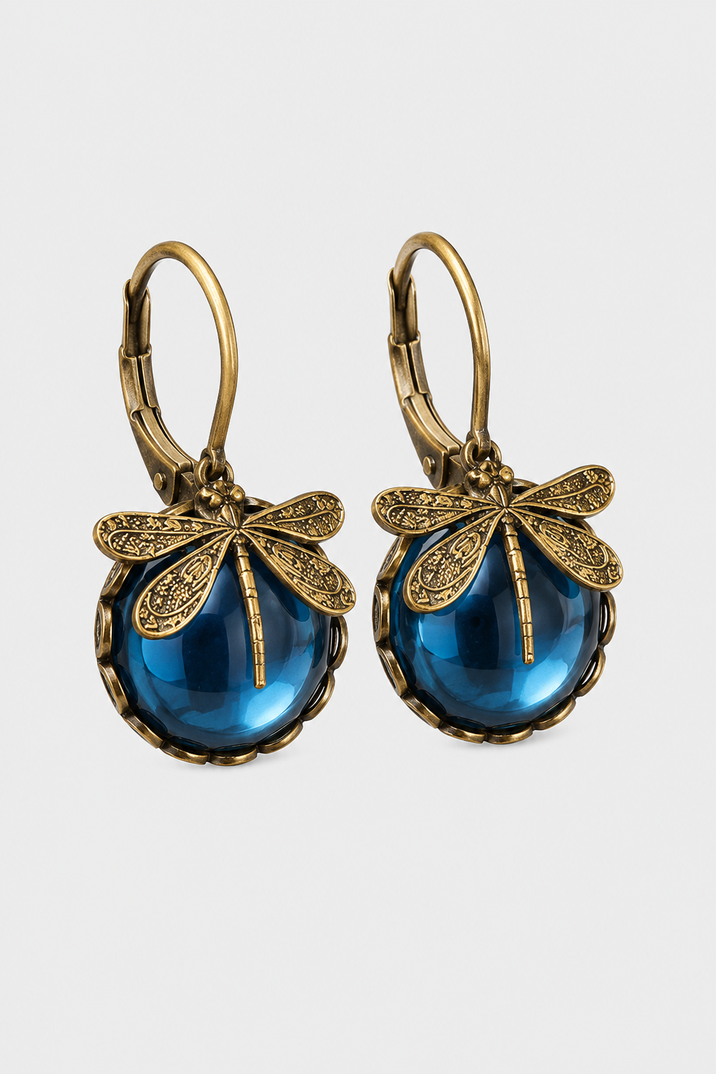 oorbellen : Antique Crystal Dragonfly Earrings in Blue van Vandaliamo