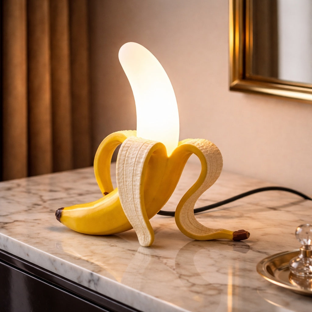 Home Decor : Art Deco Banana Table Lamp - Decorative Accent Light in van Vandaliamo