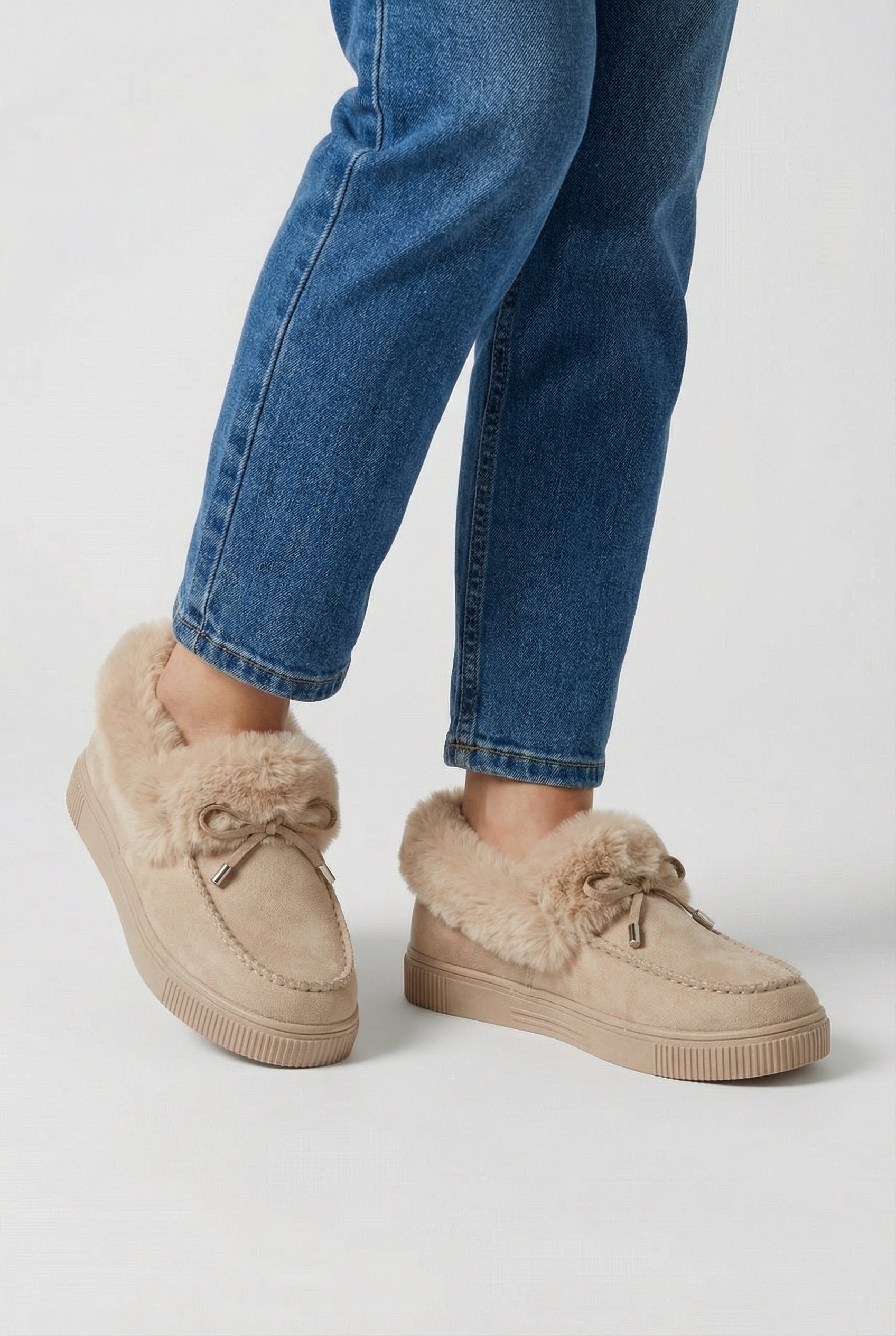 Women’s Snow Boots : Beige Snow Boots for Women in van Vanda Liamo