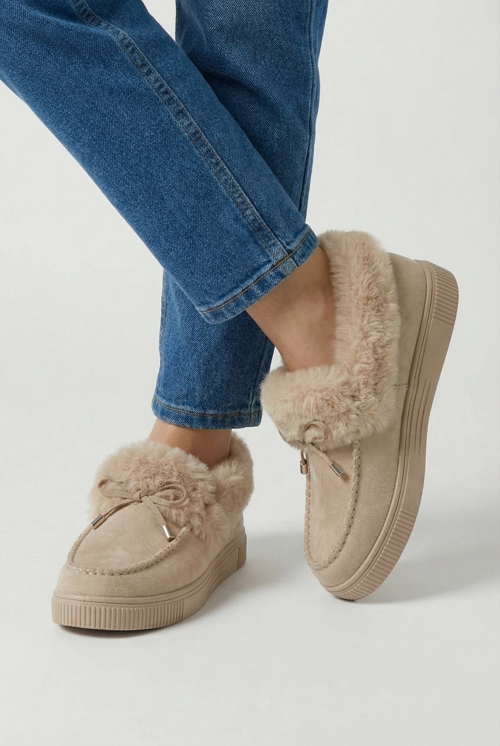 Women’s Snow Boots : Beige Snow Boots for Women in van Vanda Liamo