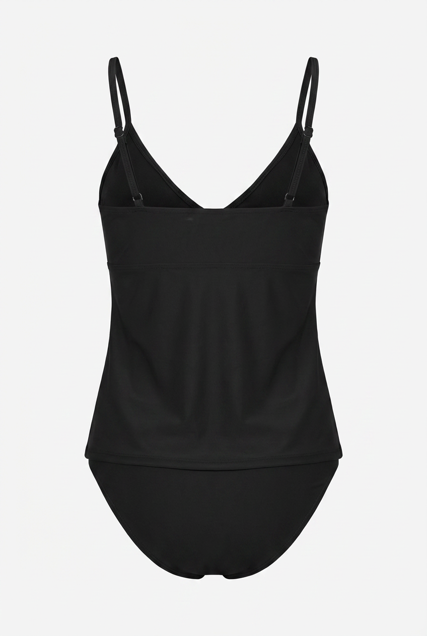 Two-Piece Swimsuit : Black Ruffle Bikini Set - Chic Solid Two Piece Swimsuit in van Vanda Liamo