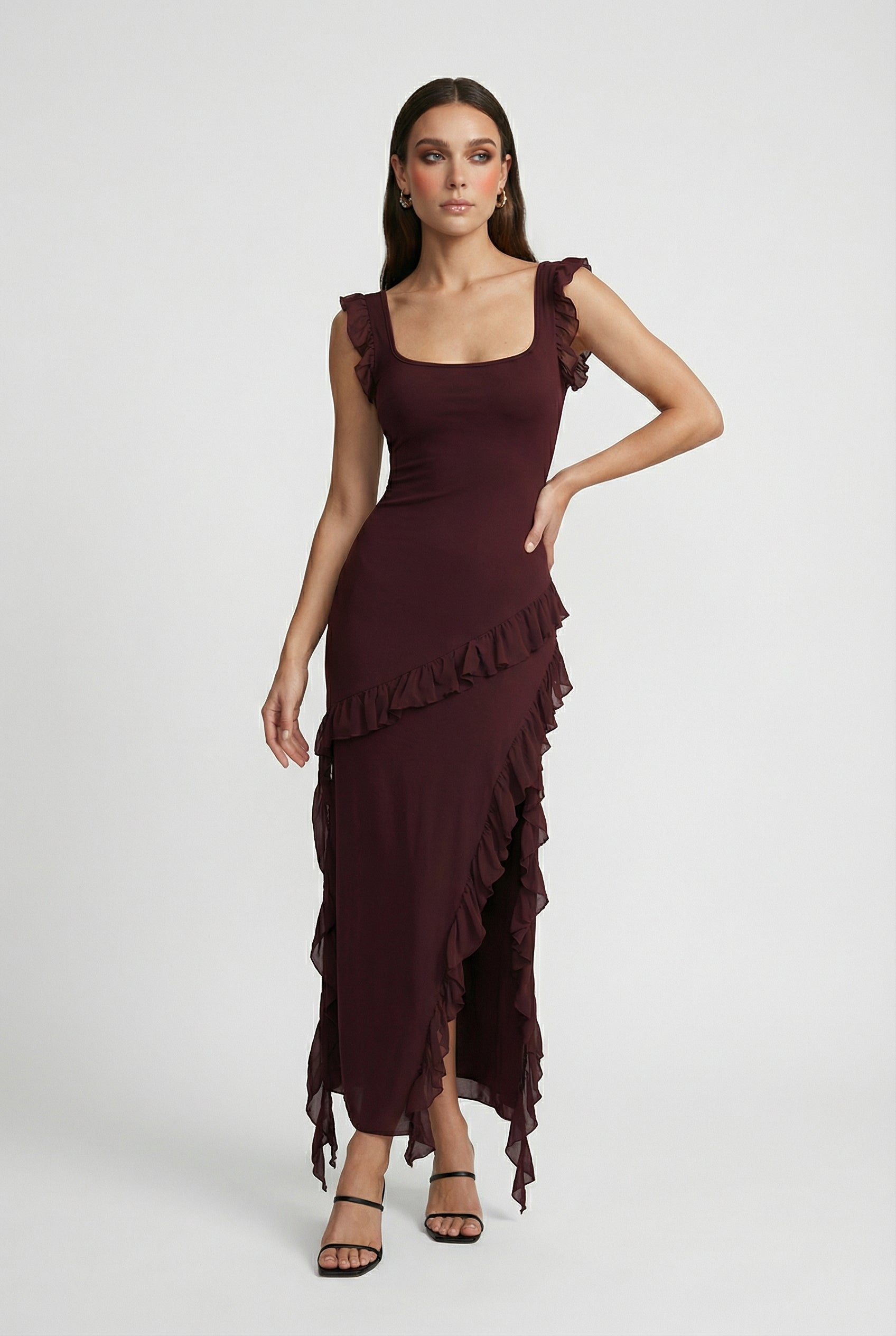 Women's Dresses : Brown Summer Maxi Dress - Sexy Open Back and High Slit in van Vanda Liamo