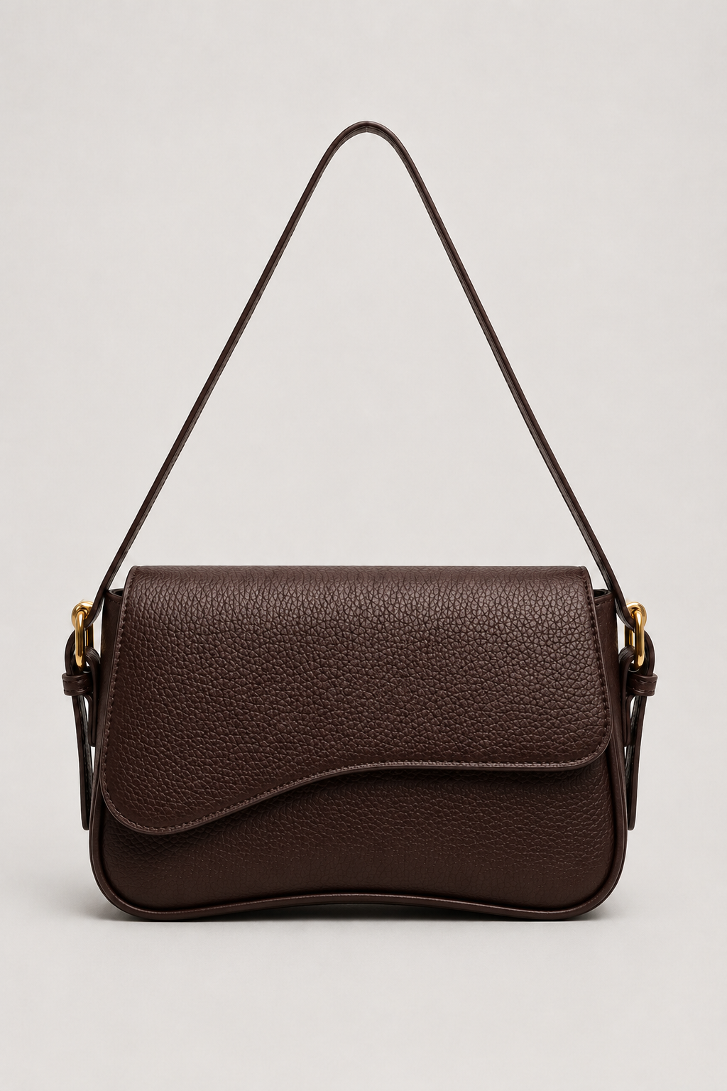 Schoudertas : Elegant handbag for women - modern design with a luxurious look in Brown van Vandaliamo