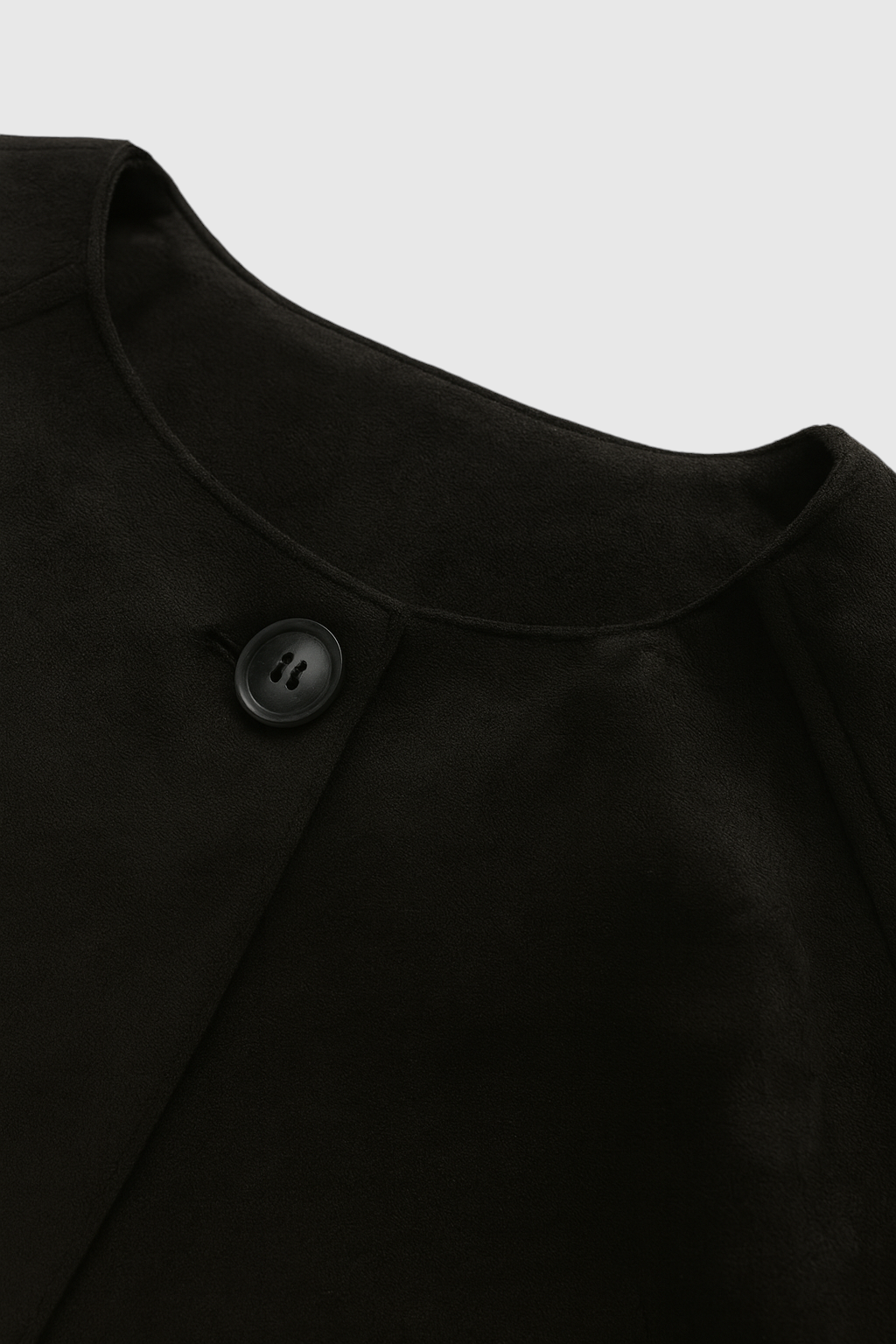 Jacket : Women's Black Crew Neck Jacket in van Vanda Liamo