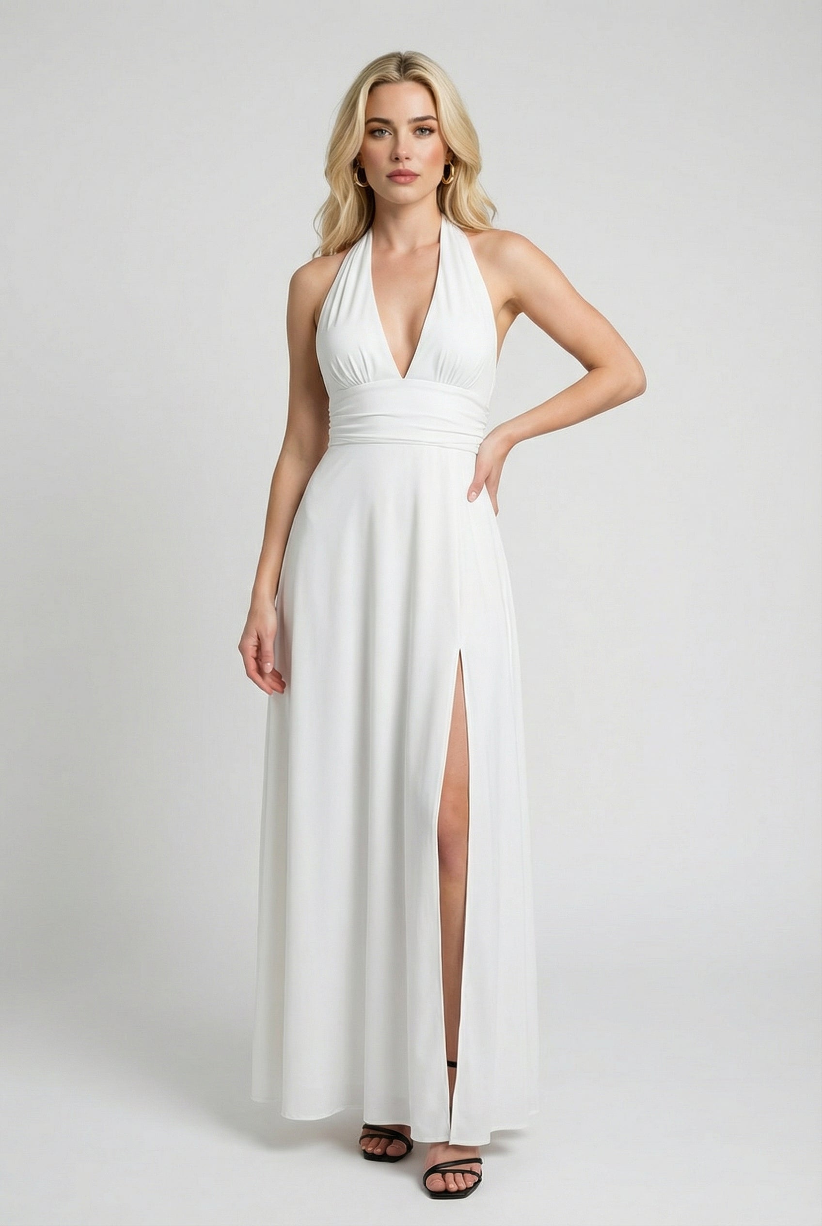Maxi Dresses : White Backless Maxi Dress for Women in van Vanda Liamo
