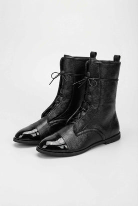 Boots : Women's Black Leather Lace-Up Ankle Boots - Comfortable & Stylish in Black One Size van Vanda Liamo