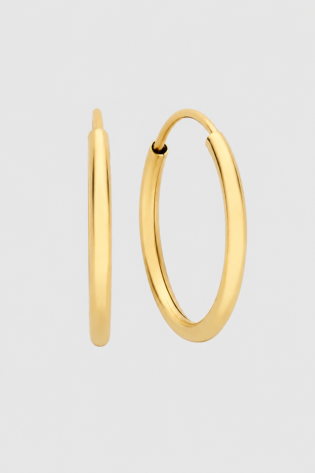 Classic Minimalist Hoop Earrings – Refined Polish & Daily Comfort