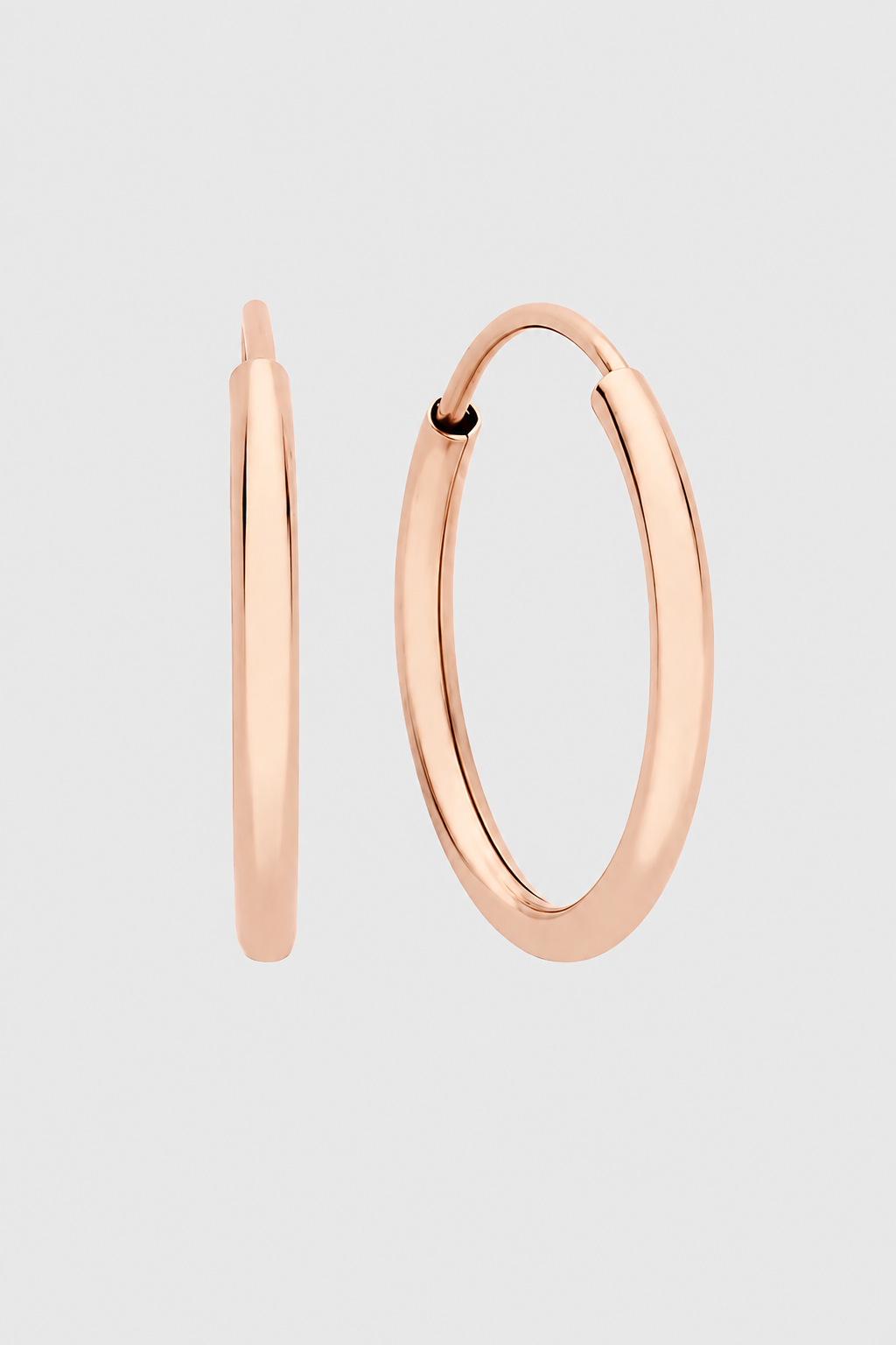 Classic Minimalist Hoop Earrings – Refined Polish & Daily Comfort