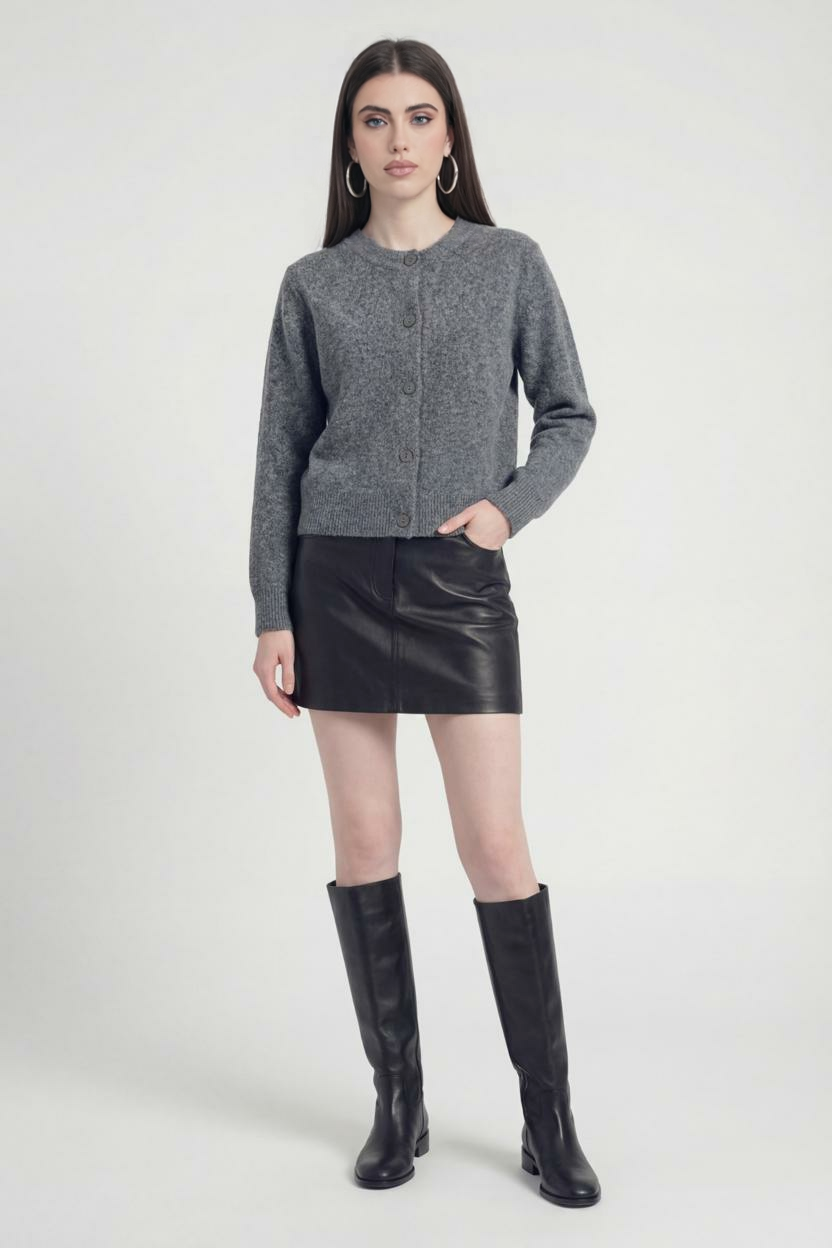 Cardigan : Women's Casual Gray Knit Cardigan in van Vanda Liamo