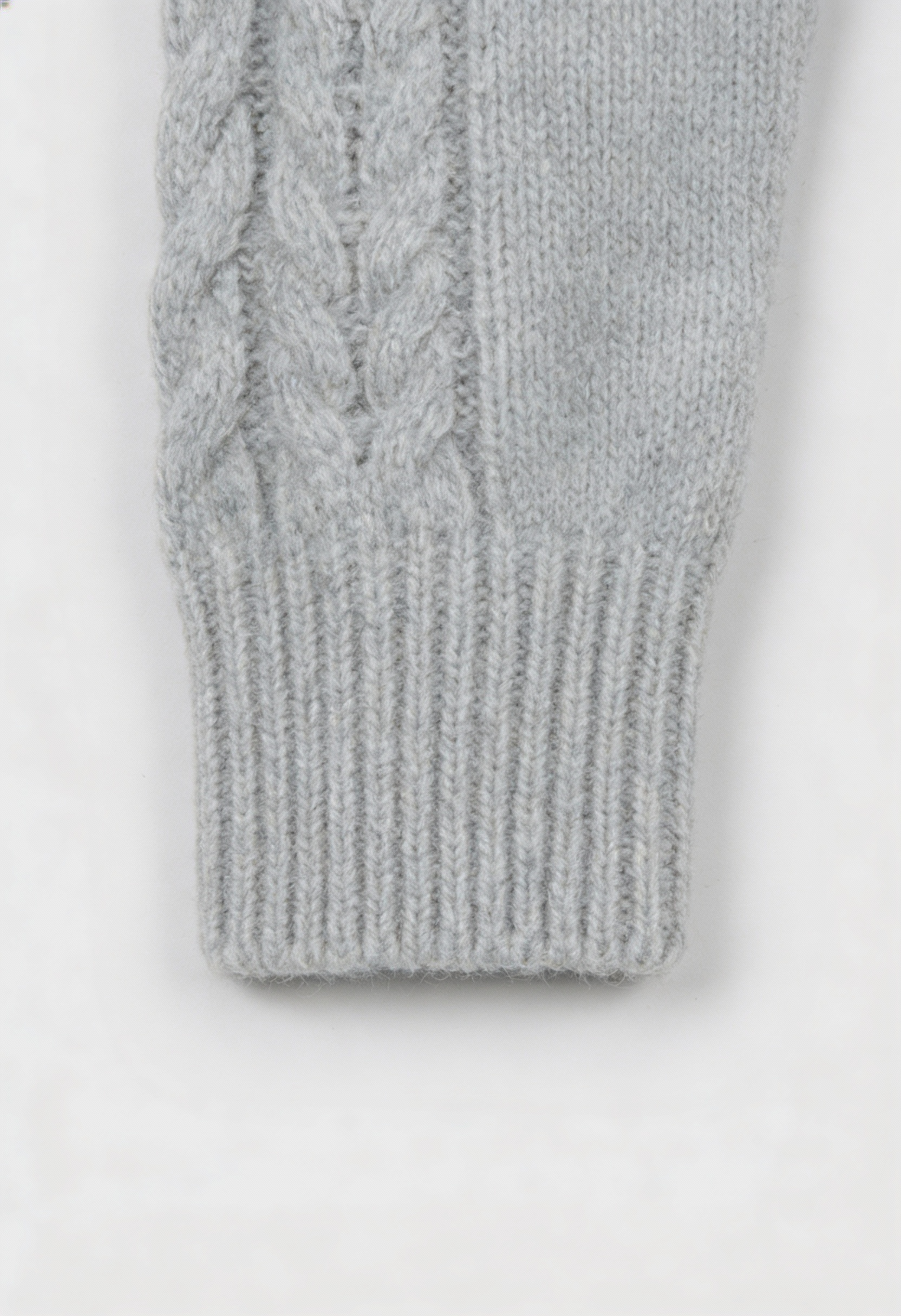 Cardigan : Women's Casual Gray Knit Cardigan in van Vanda Liamo