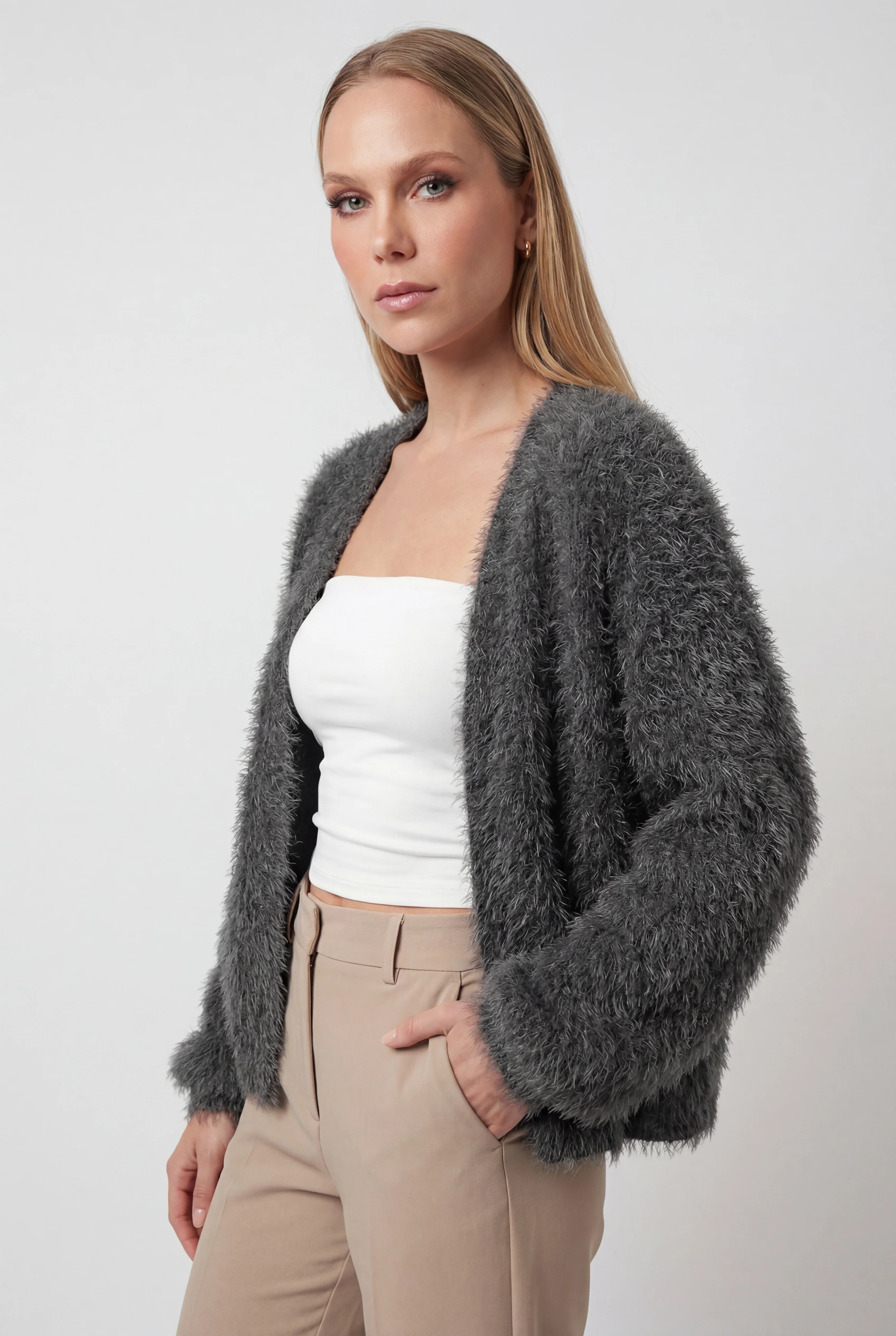 Cardigan : Women's Dark Gray Cardigan in van Vanda Liamo