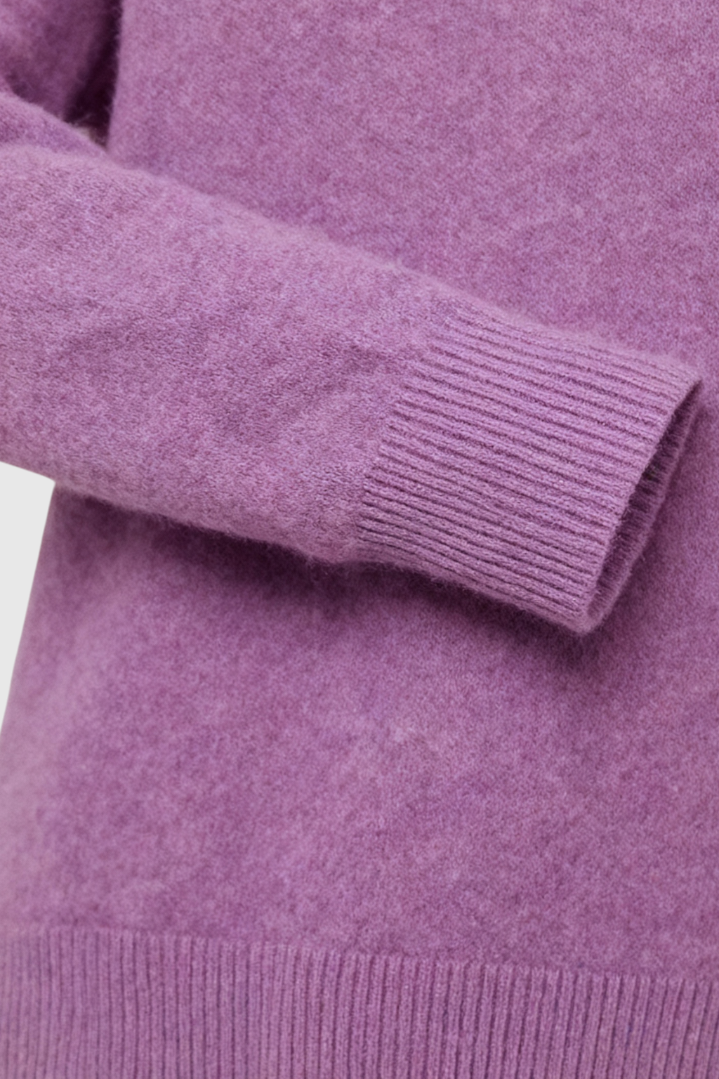 Sweater : Women's Dark Purple V-Neck Sweater in van Vanda Liamo