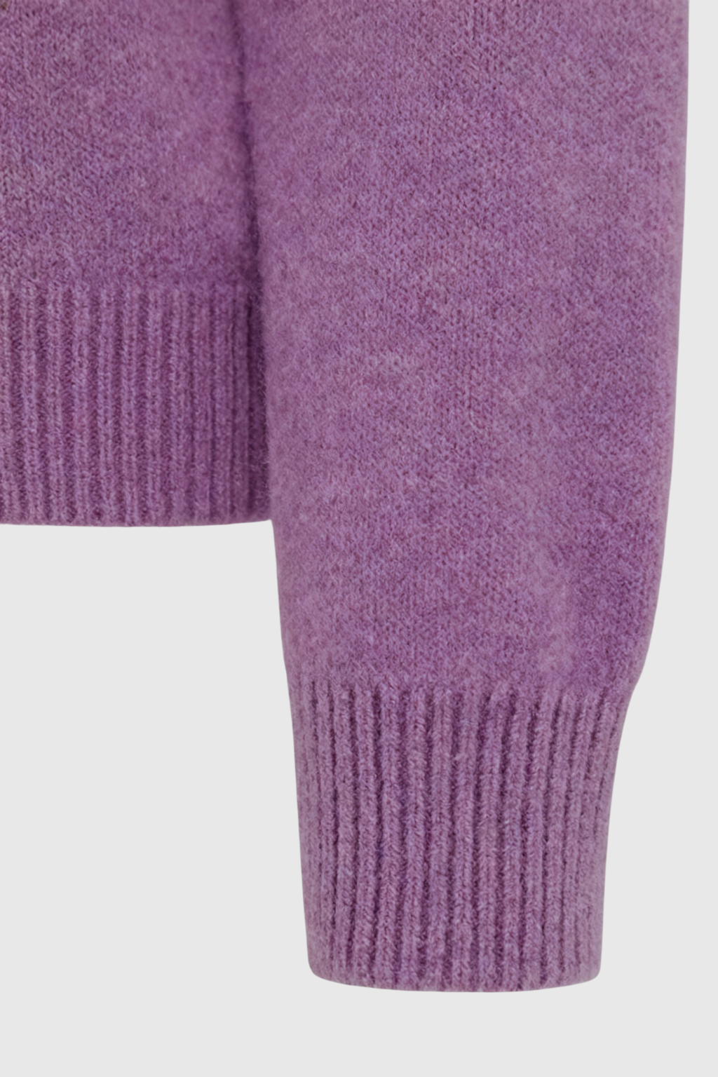 Sweater : Women's Dark Purple V-Neck Sweater in van Vanda Liamo