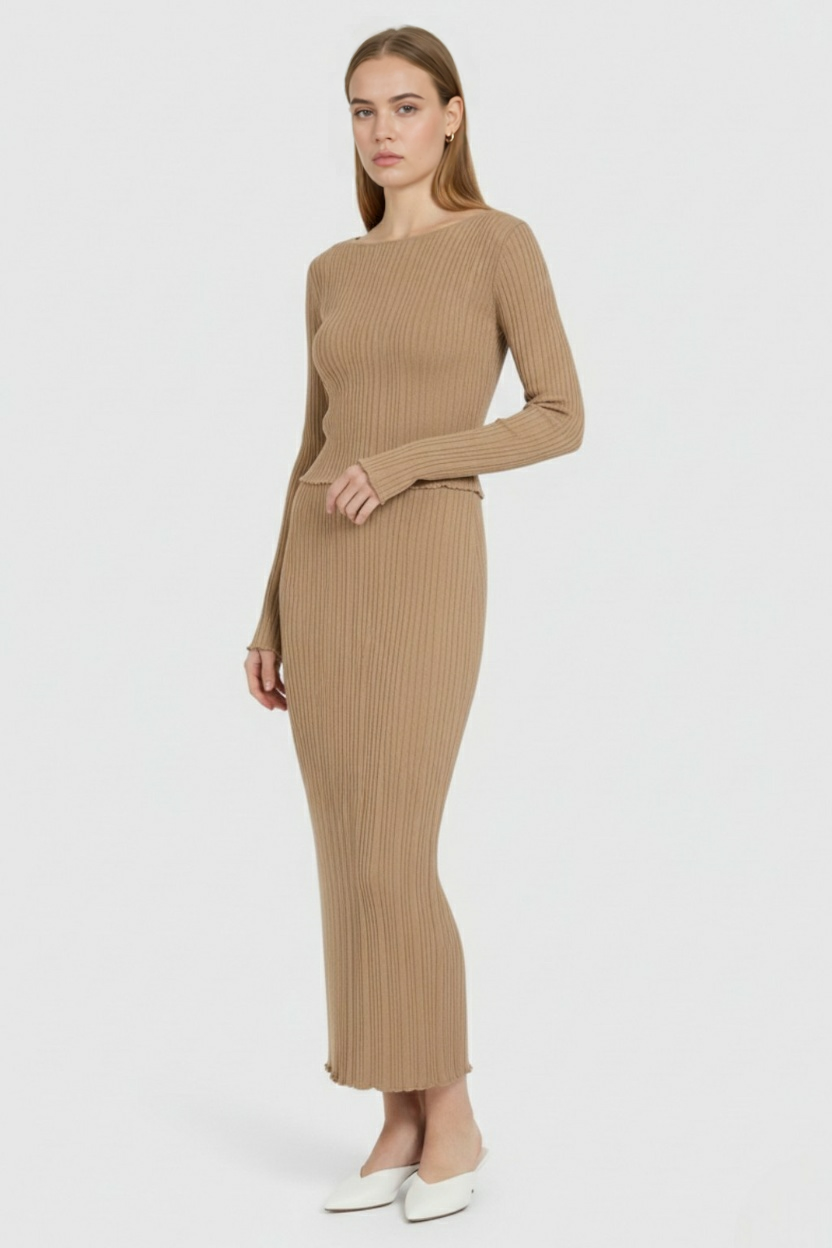 Women's Set : Women's Khaki Knit Skirt Suit in van Vanda Liamo