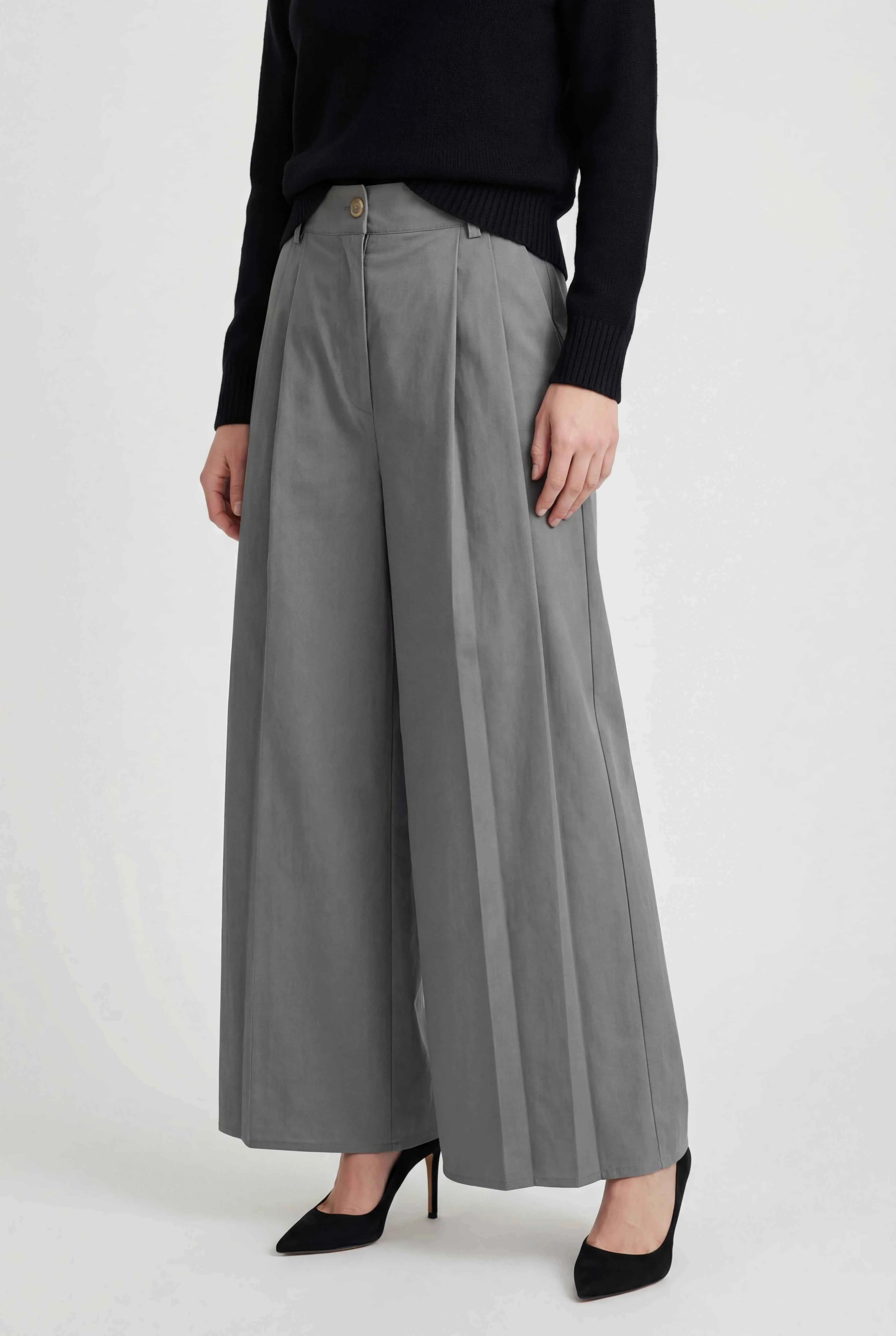 Pants : Women's Gray High-Waisted Palazzo Pants - Flowy Wide Leg Casual Trousers in van Vanda Liamo