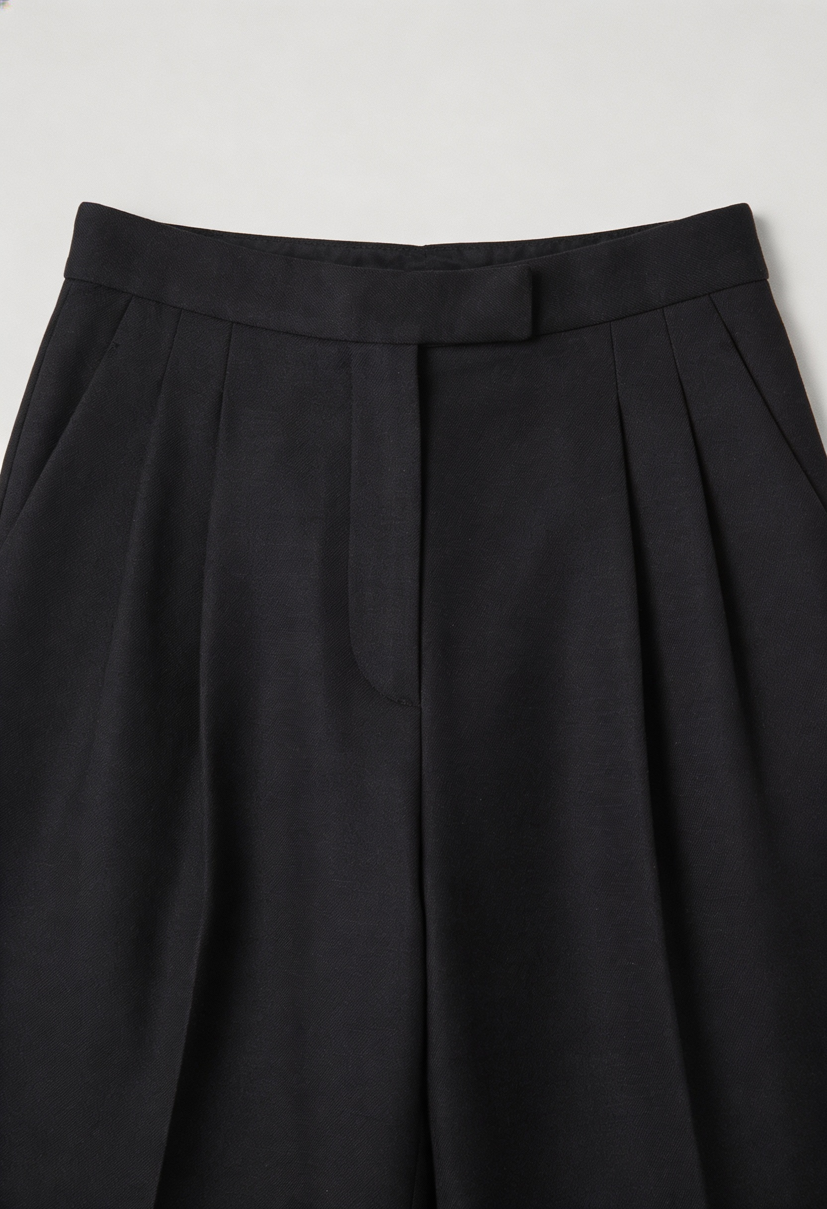 Pants : Women's High-Waisted Black Ankle Pants - Stretch Fabric, Sizes XS-XL in van Vanda Liamo
