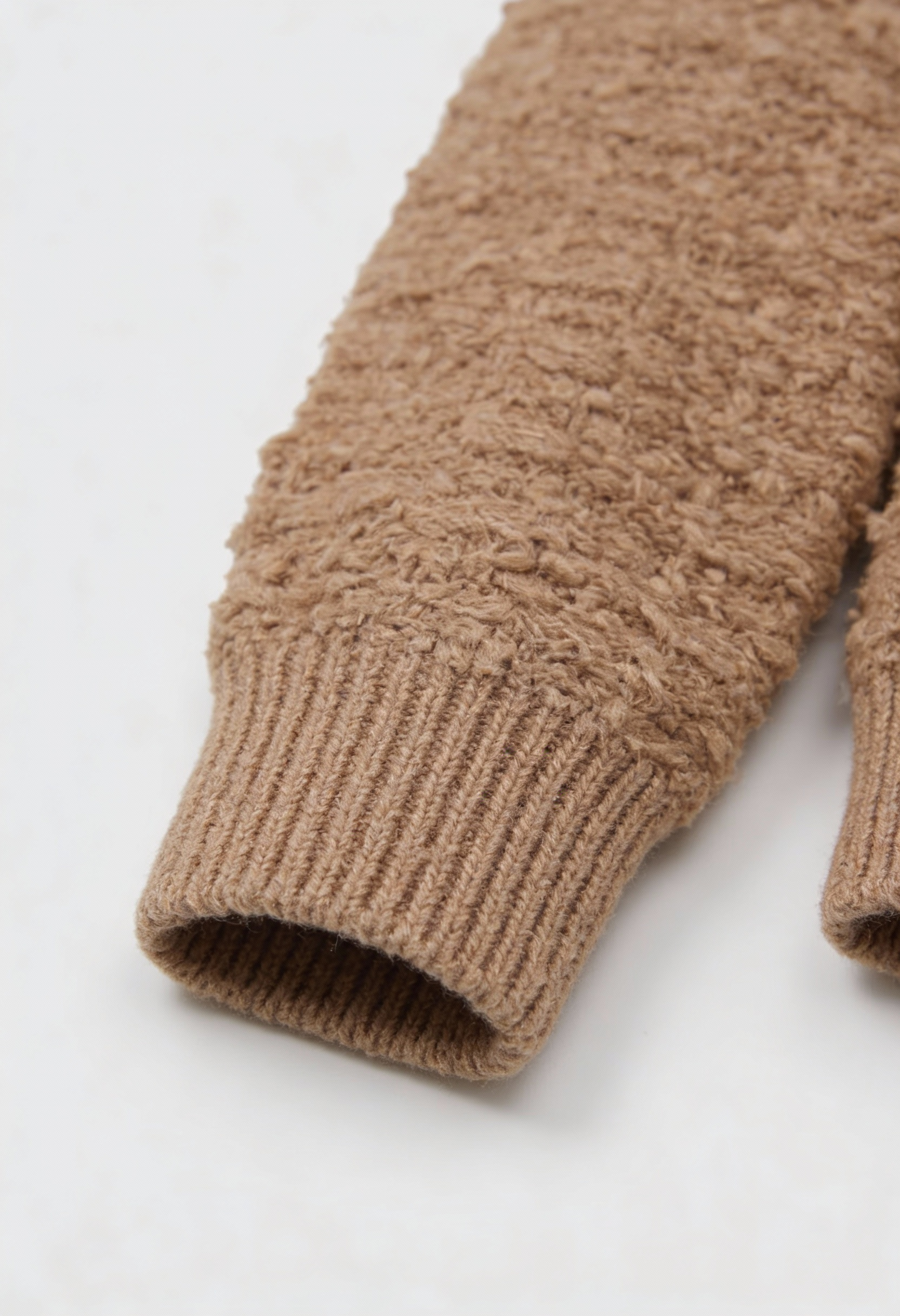 Cardigan : Women's Khaki Knit Cardigan in van Vanda Liamo